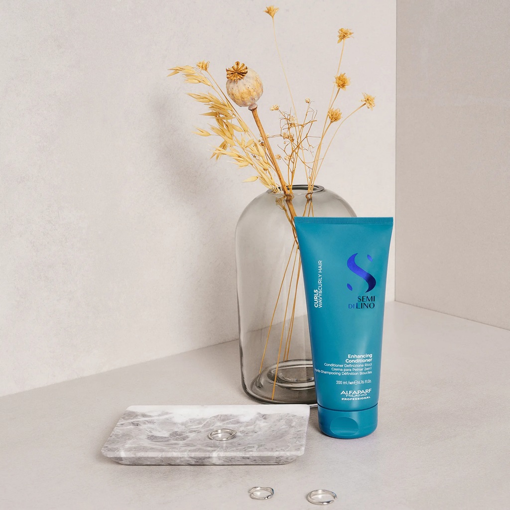 Semi Di Lino Enhancing Conditioner For Curly Hair 200 ml-1