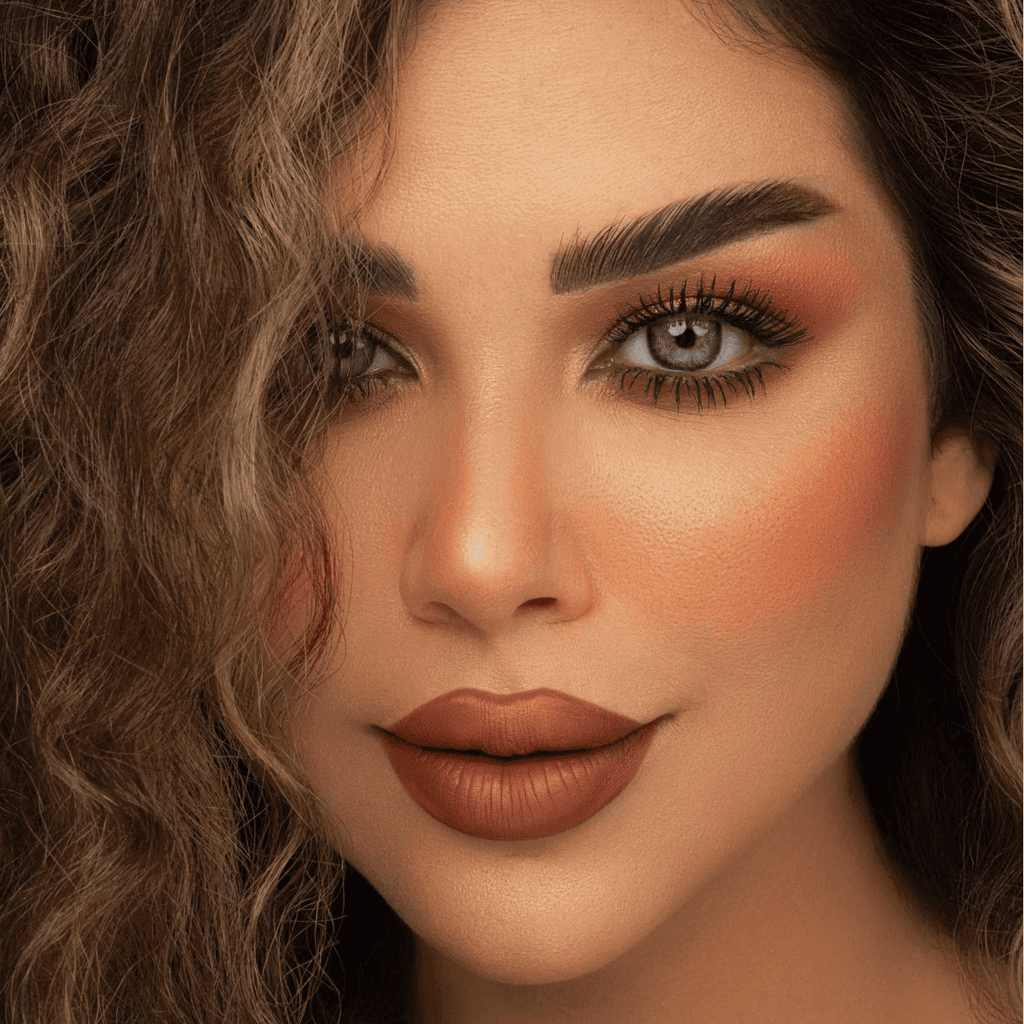 عدسات لاصقة مور-11