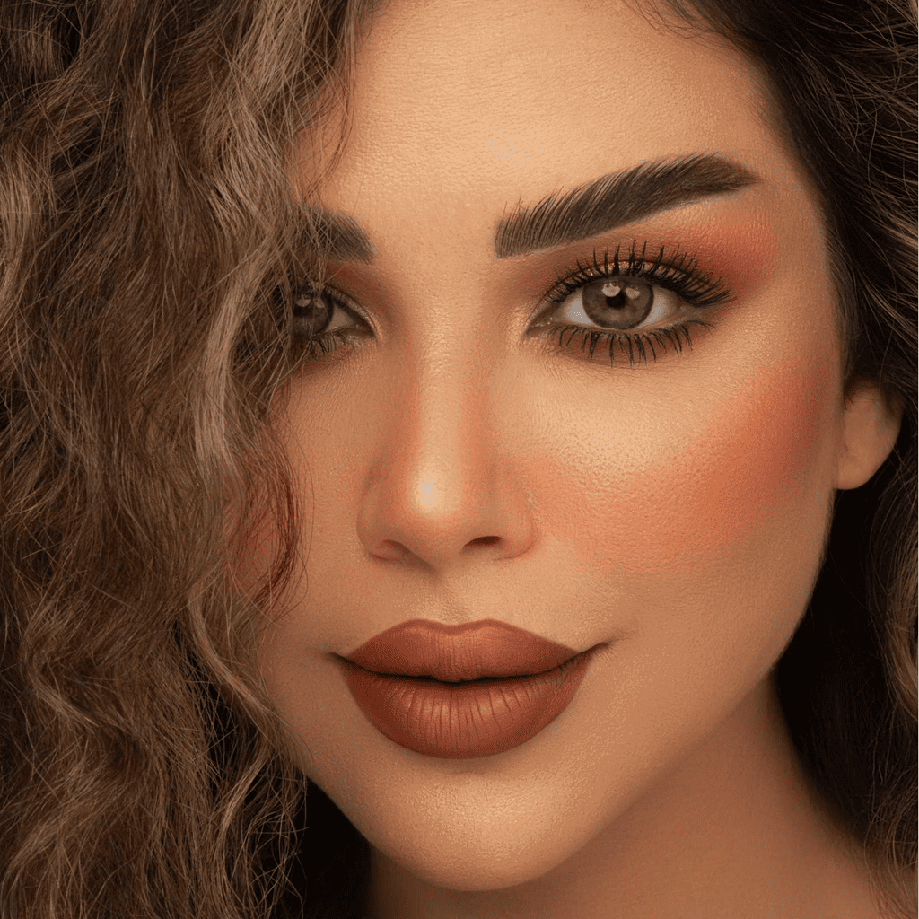 عدسات لاصقة مور-9