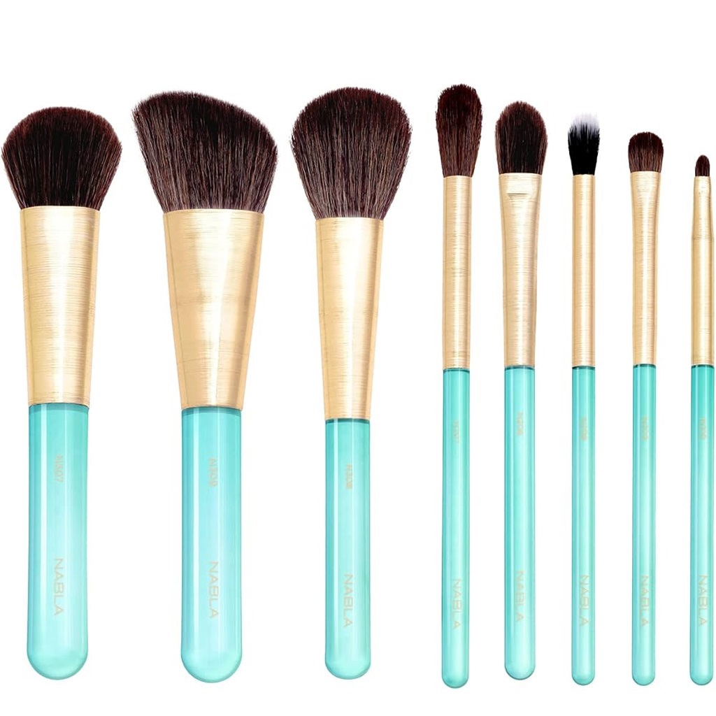 مجموعة فرش الوجه والعين الأساسية أكوامارين