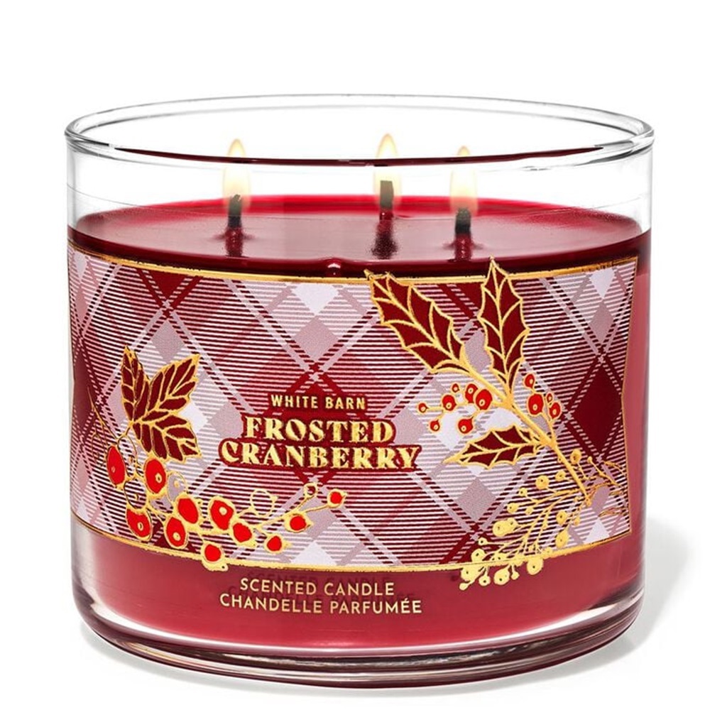 شمعة برائحة التوت البري المجمد بثلاثة فتائل 411 غم