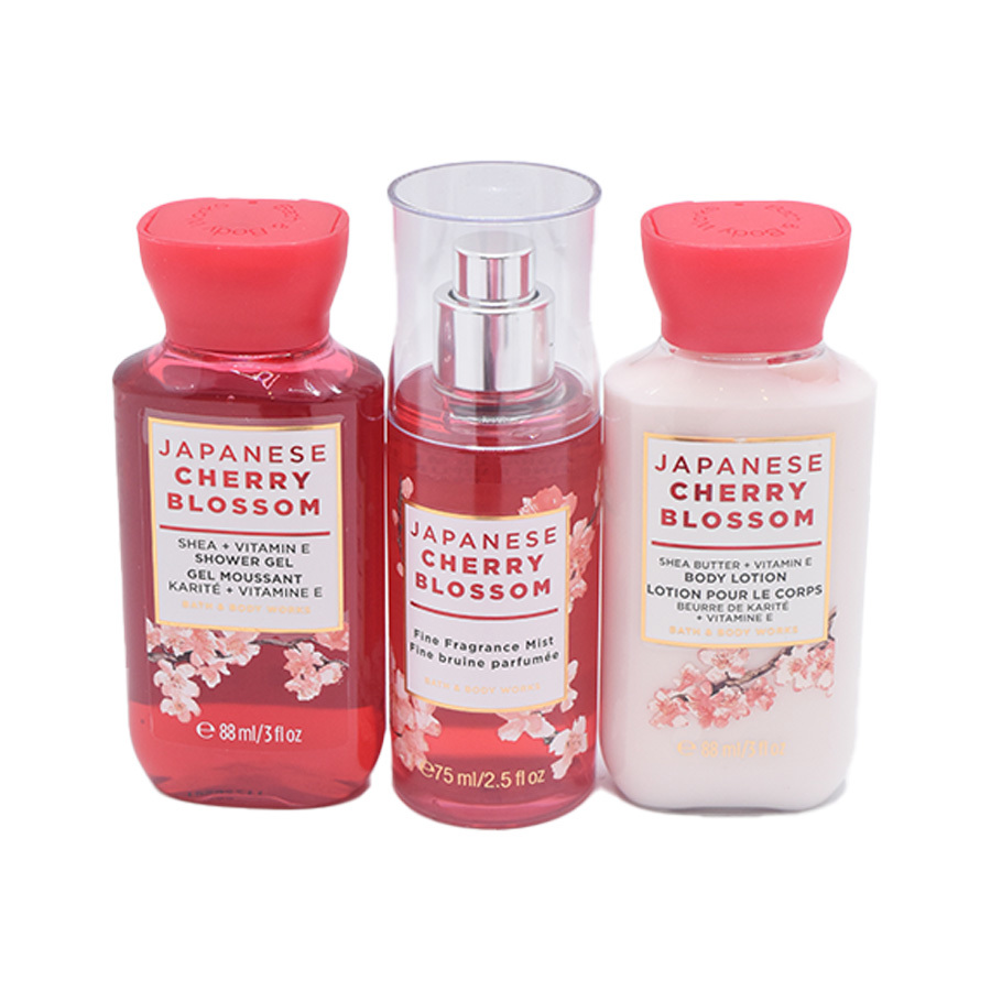مجموعة هدايا جابانيز تشيري بلوسوم للعناية بالجسم 3 قطع