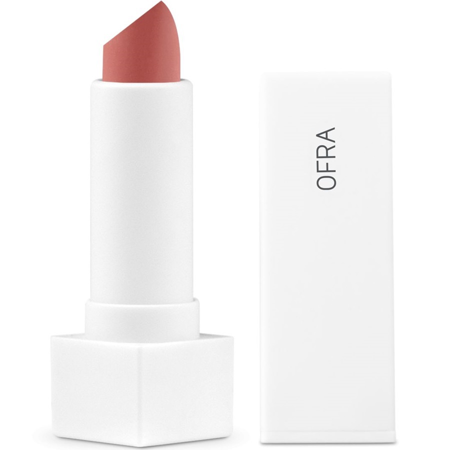 احمر شفاه طويل الامد