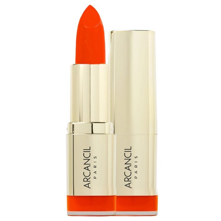 أحمر الشفاه الساتان