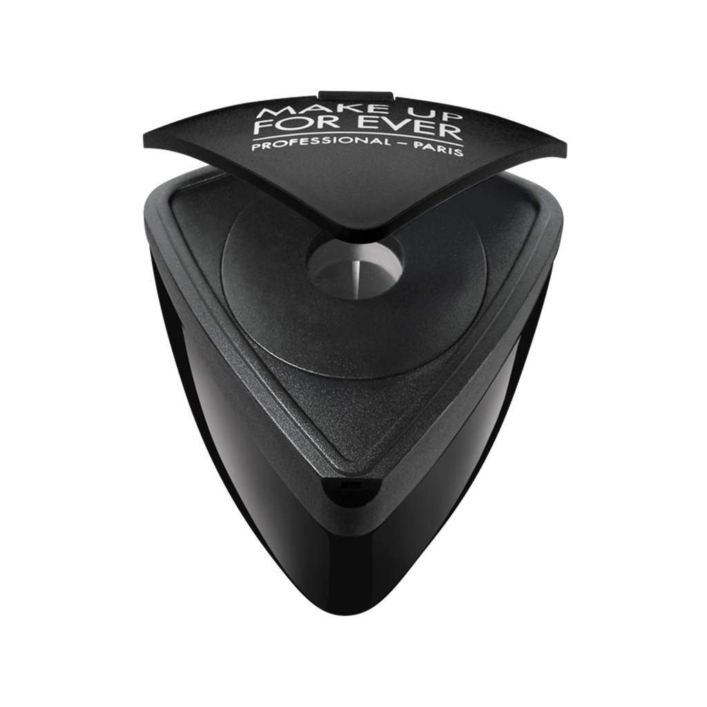 مبراة عالية الدقة