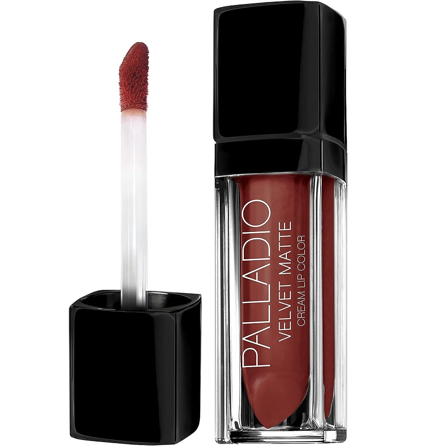 أحمر شفاه كريمي مخملي غير لامع