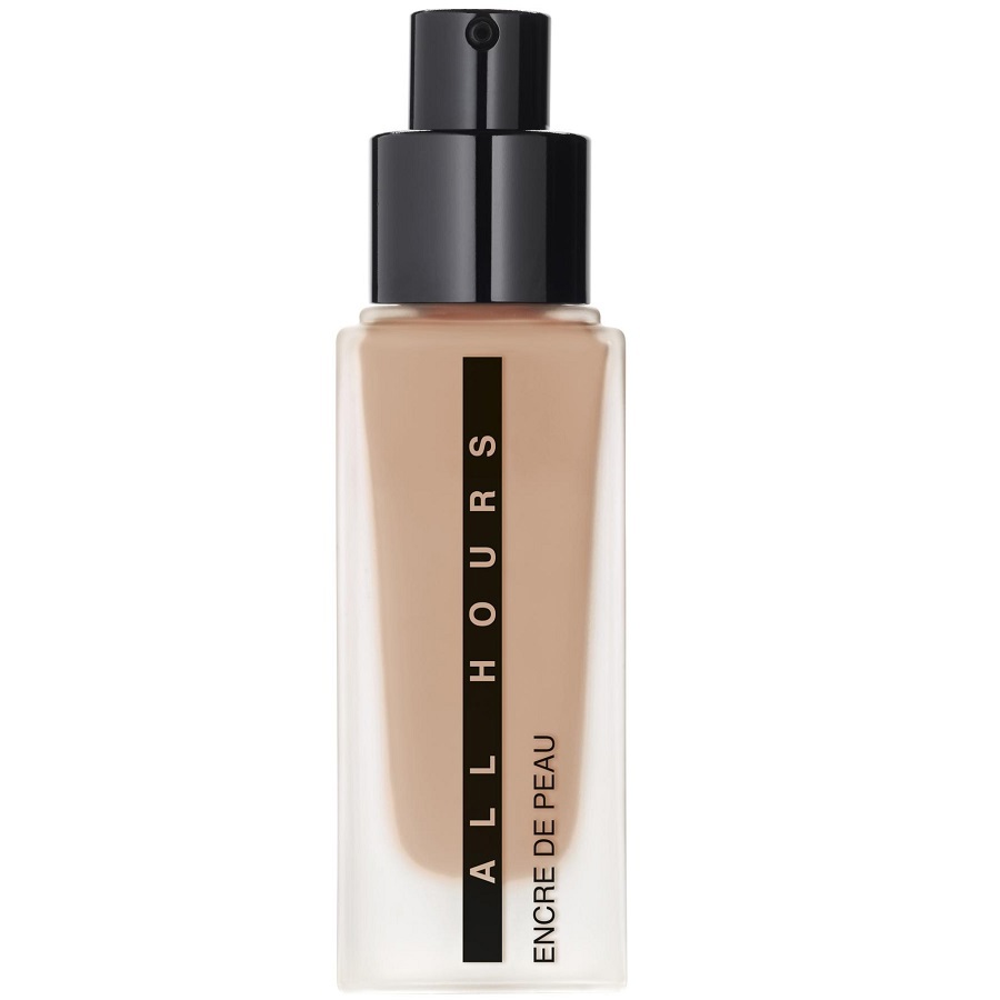 كريم اساس مضيء غير لامع يدوم 24 ساعة