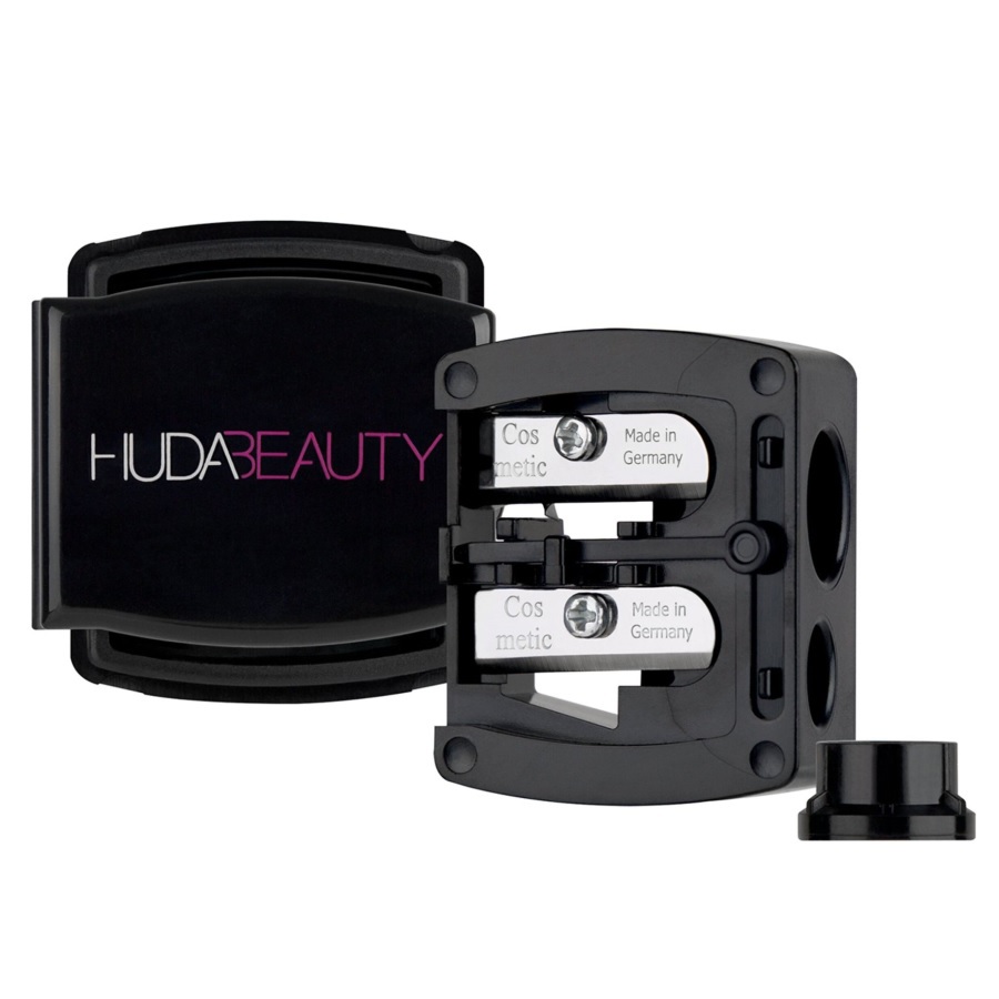 مبراة مزدوجة