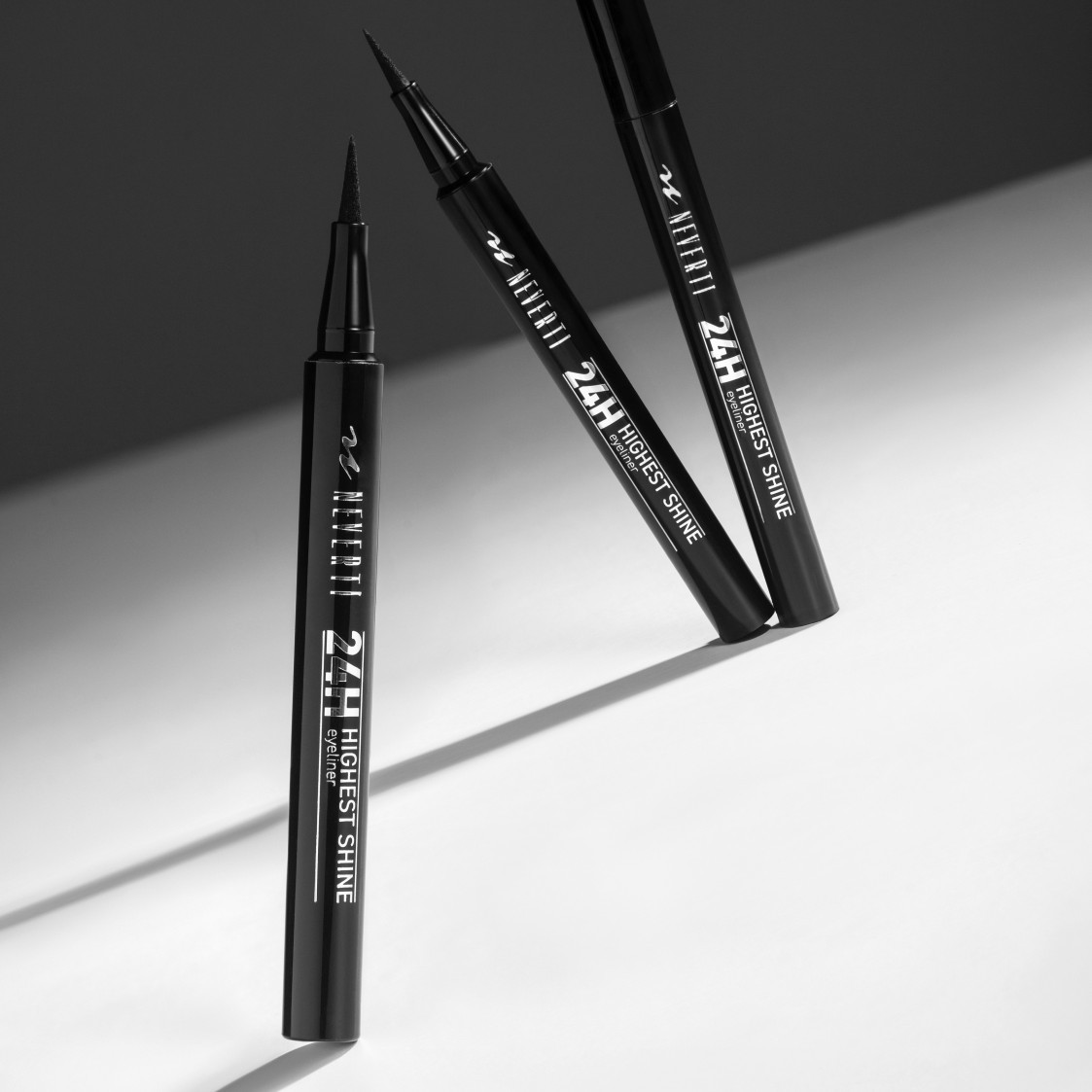 قلم ايلاينر سوفت نيفرتي