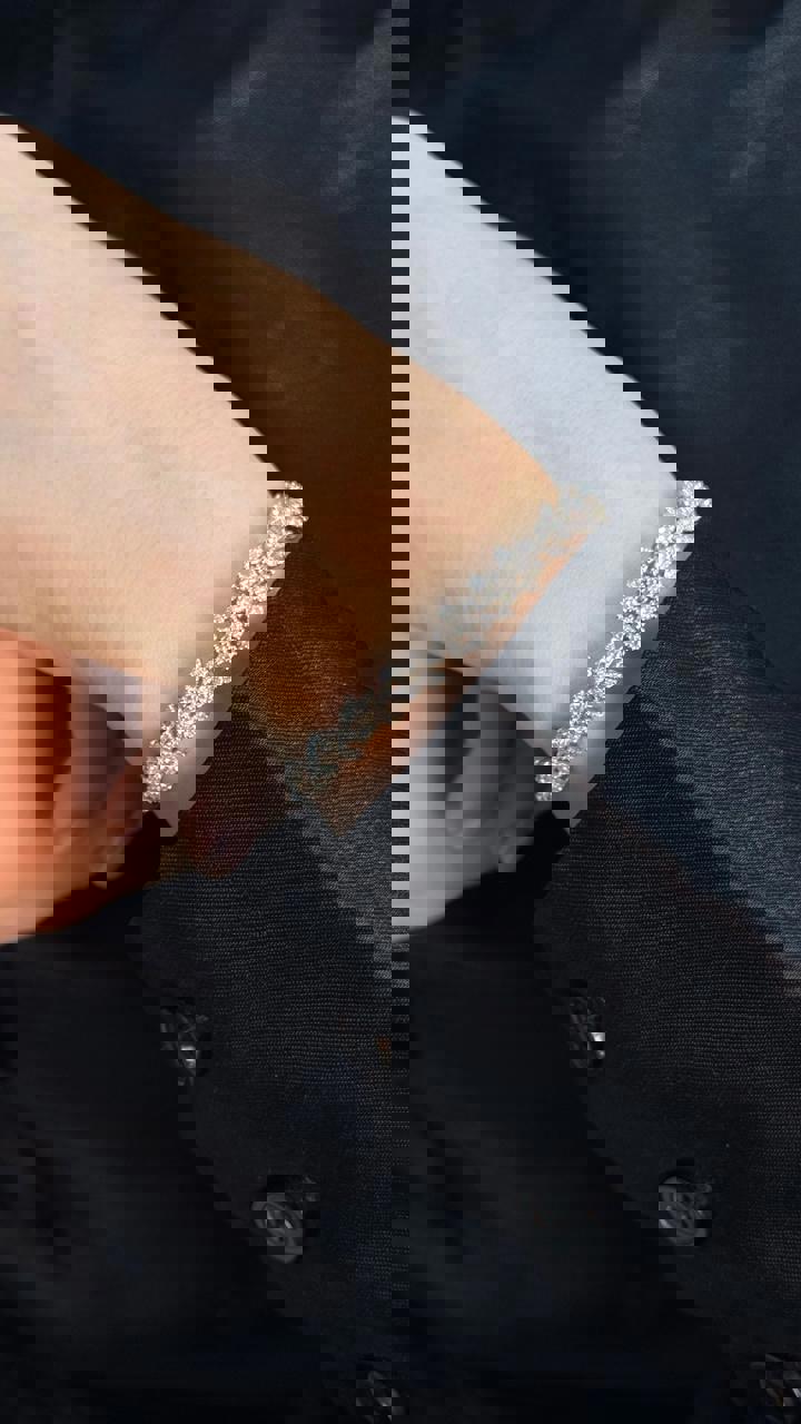 سوار نسائي كلاسك