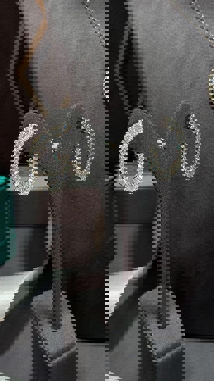 حلق اذن كلاسك