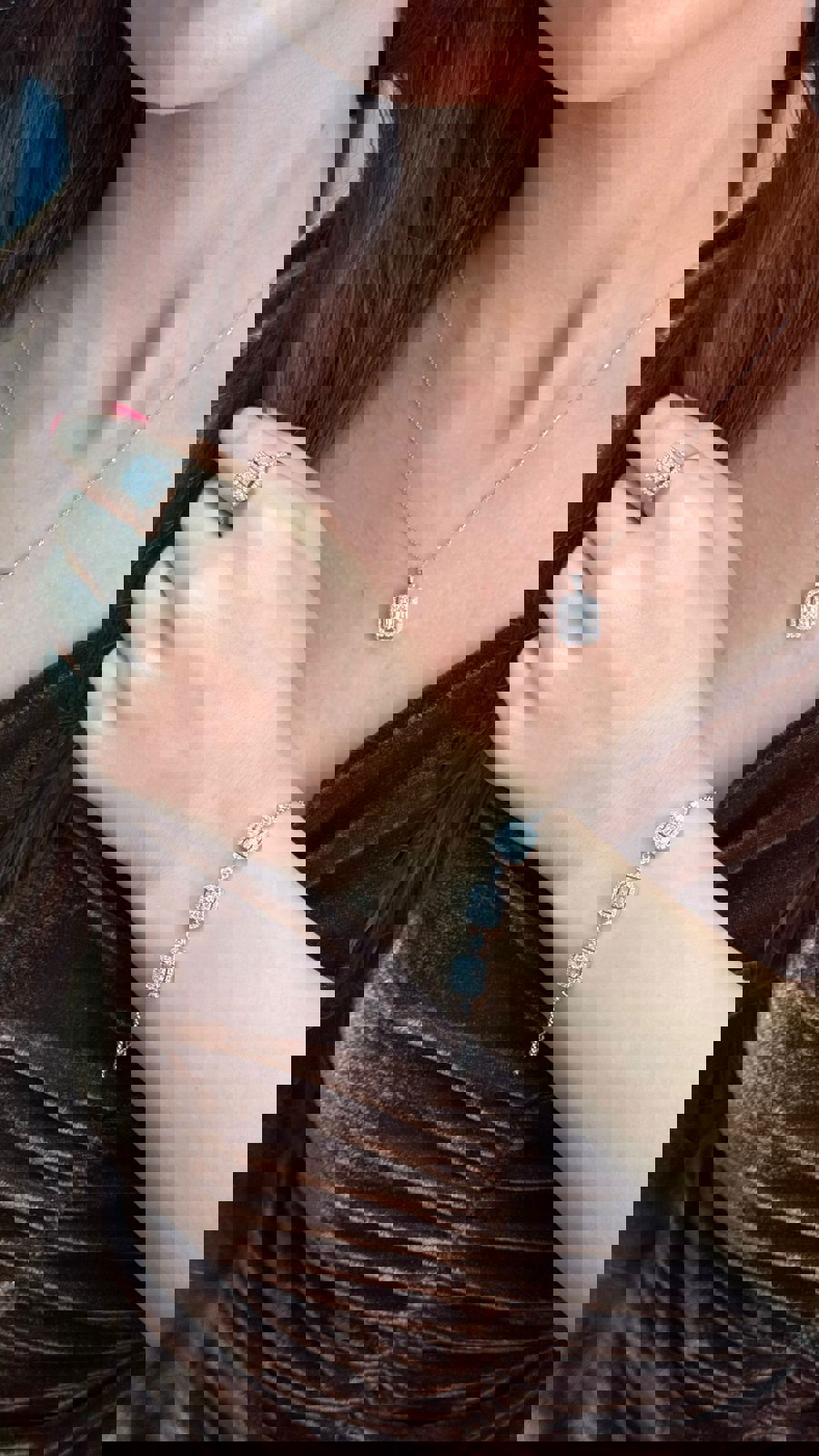 قلائد باكيت