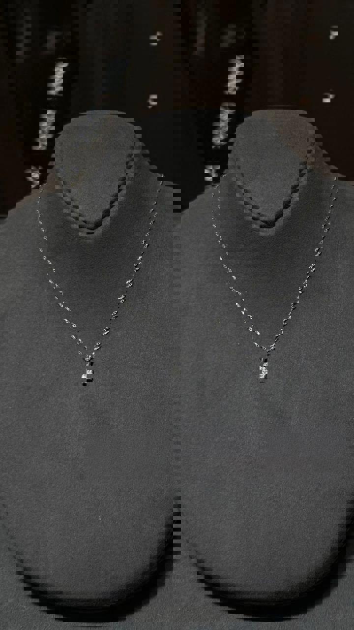 قلادة كلاسك