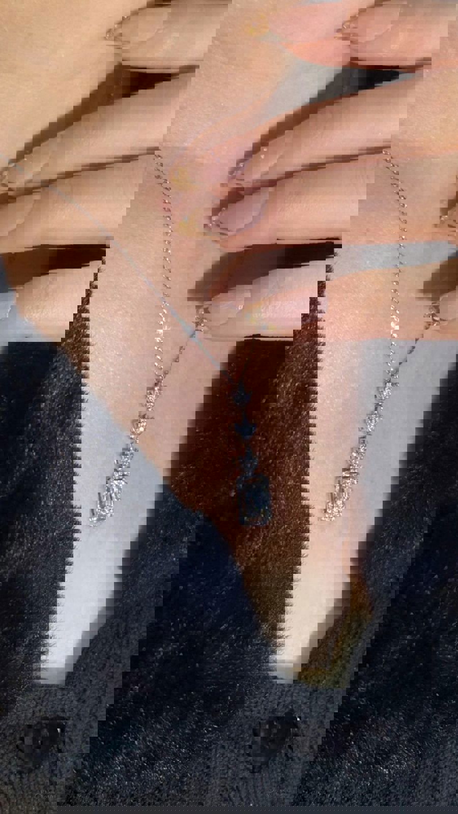 قلادة باكيت 