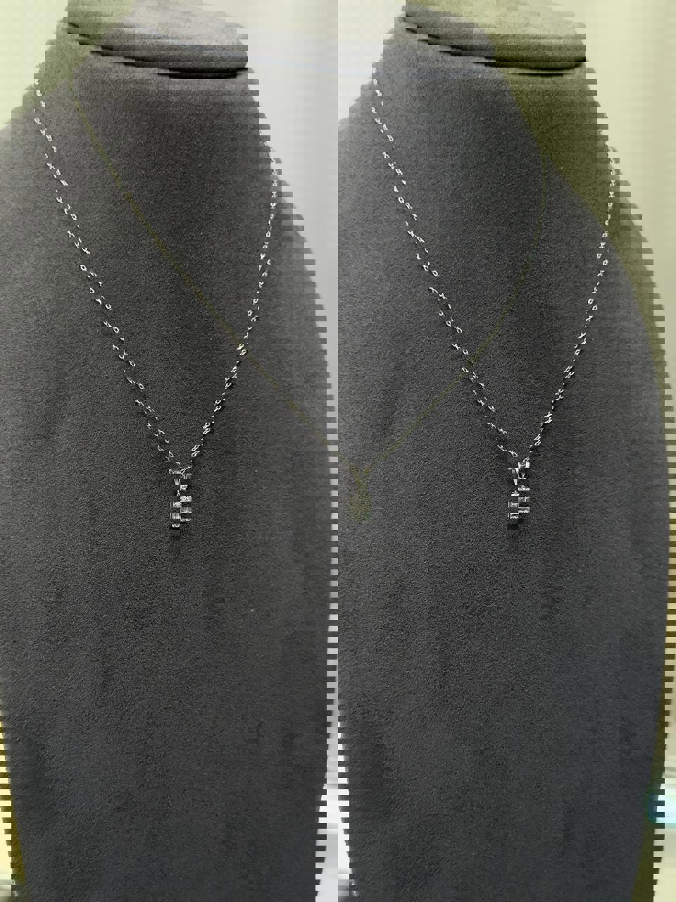 قلادة باكيت 