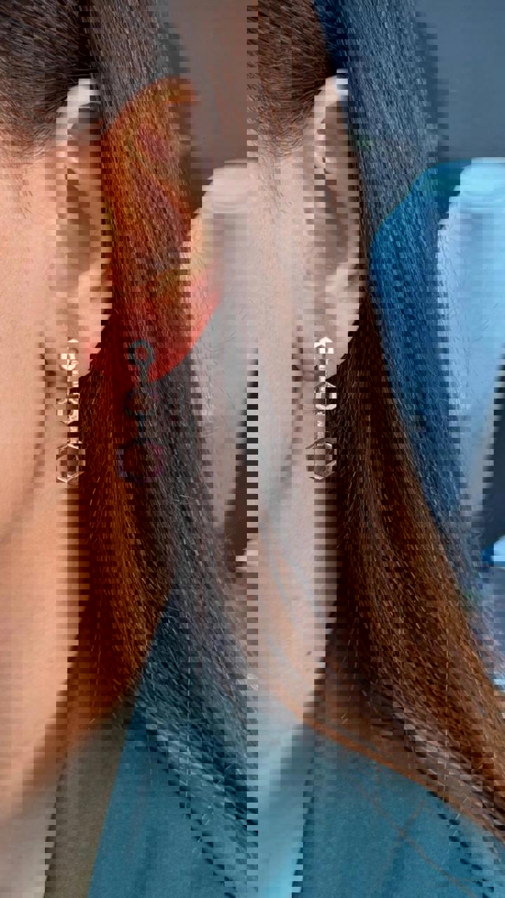 حلق اذن كلاسك