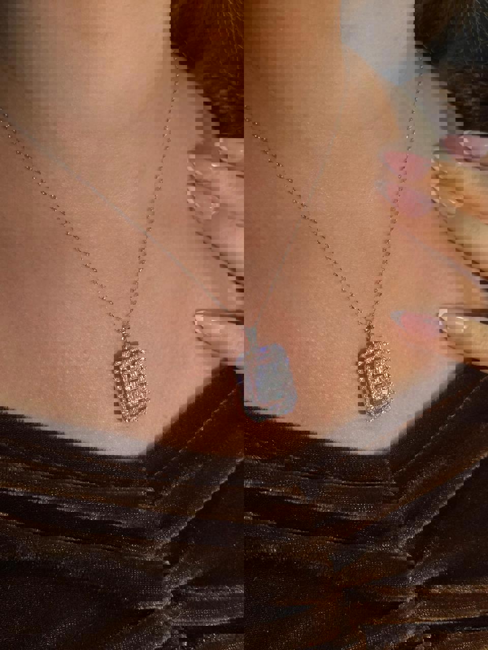 قلادة باكيت 